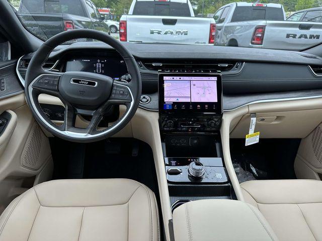 new 2025 Jeep Grand Cherokee car