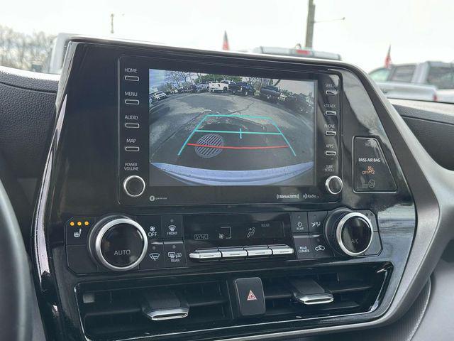 used 2022 Toyota Highlander car, priced at $33,794