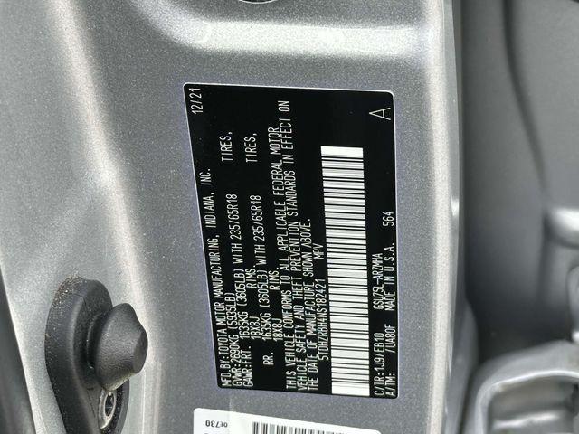 used 2022 Toyota Highlander car, priced at $33,794
