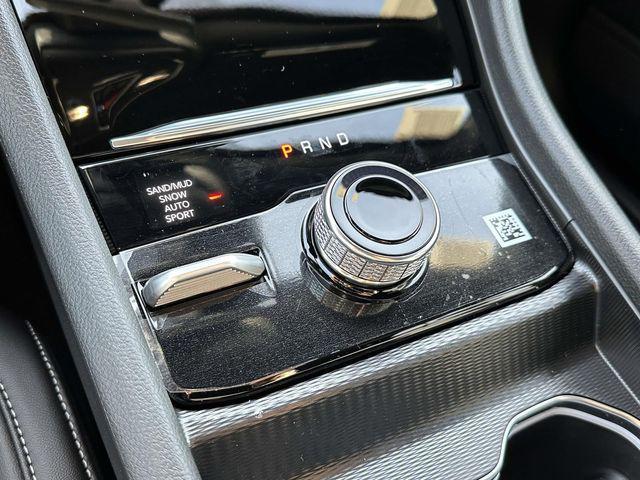 new 2025 Jeep Grand Cherokee car