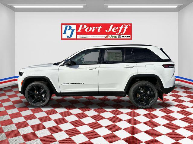 new 2025 Jeep Grand Cherokee car, priced at $43,580