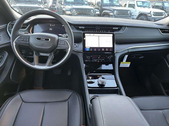 new 2025 Jeep Grand Cherokee car