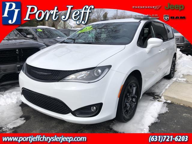 used 2020 Chrysler Pacifica car, priced at $19,998