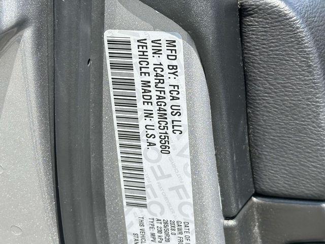 used 2021 Jeep Grand Cherokee car, priced at $27,694