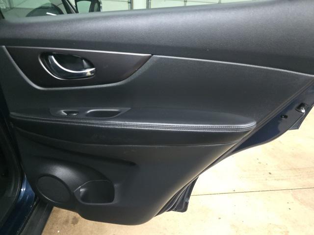 used 2015 Nissan Rogue car, priced at $10,962