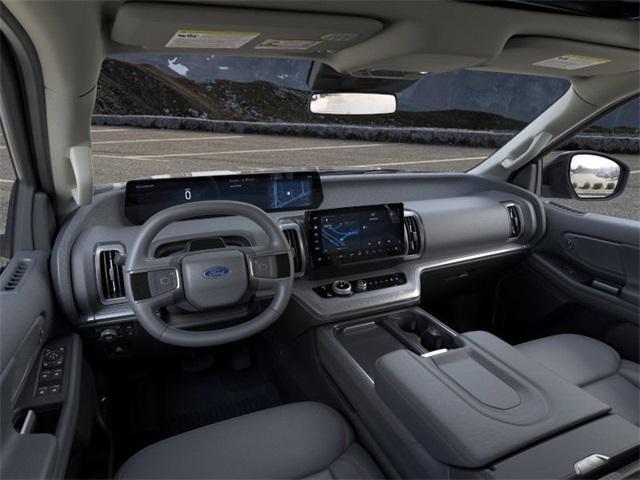 new 2025 Ford Expedition car, priced at $71,930