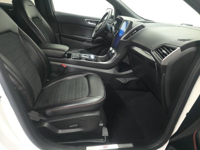 used 2022 Ford Edge car, priced at $29,952
