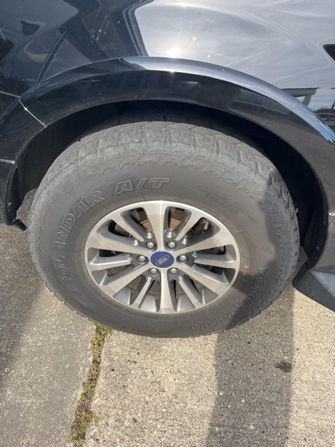 used 2017 Ford Expedition car