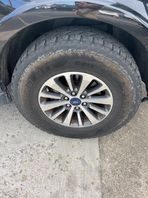 used 2017 Ford Expedition car