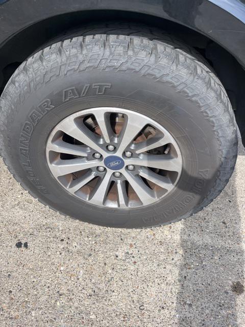 used 2017 Ford Expedition car
