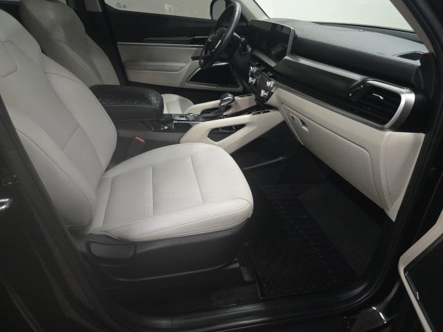 used 2024 Kia Telluride car, priced at $35,271