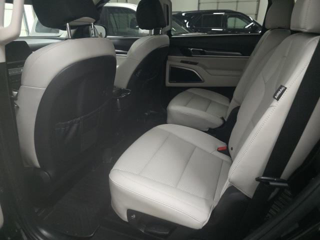 used 2024 Kia Telluride car, priced at $35,271