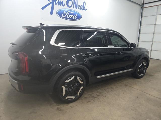 used 2024 Kia Telluride car, priced at $35,271