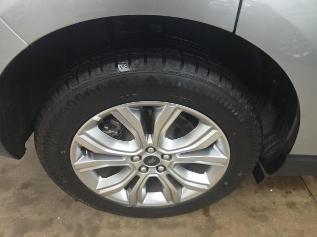 used 2024 Ford Edge car, priced at $28,002