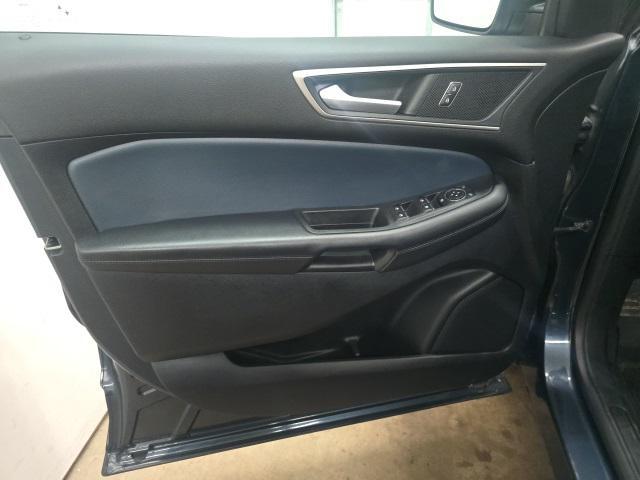 used 2022 Ford Edge car, priced at $27,114