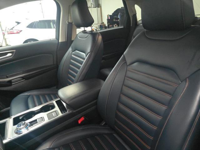 used 2022 Ford Edge car, priced at $27,114