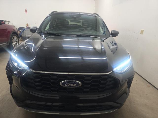 used 2023 Ford Escape car, priced at $22,900