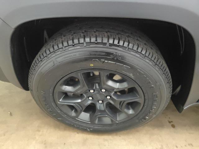 used 2019 Jeep Cherokee car, priced at $18,026