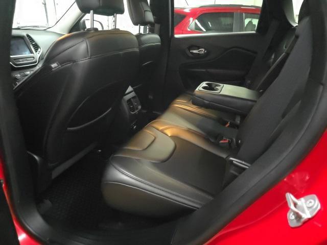 used 2019 Jeep Cherokee car, priced at $18,026