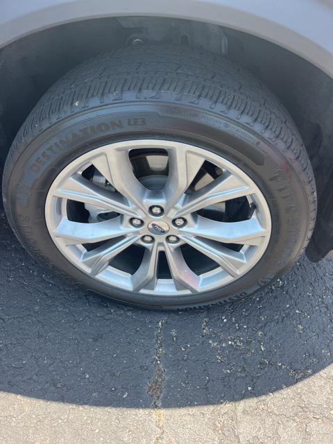 used 2020 Ford Explorer car