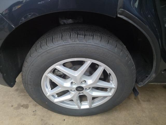 used 2024 Ford Edge car, priced at $32,425