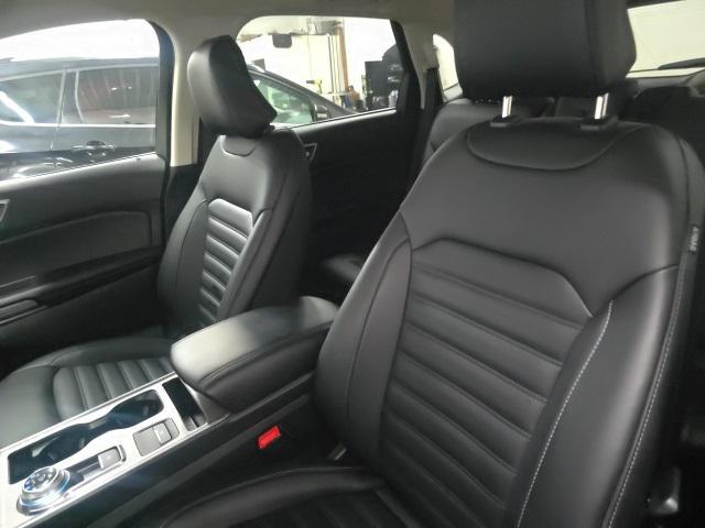 used 2024 Ford Edge car, priced at $32,425