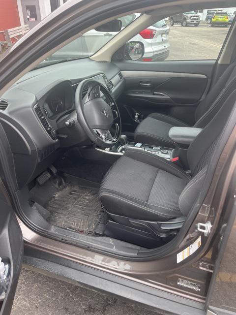 used 2018 Mitsubishi Outlander car