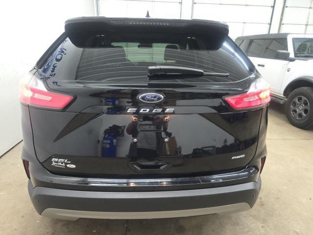used 2022 Ford Edge car, priced at $27,037