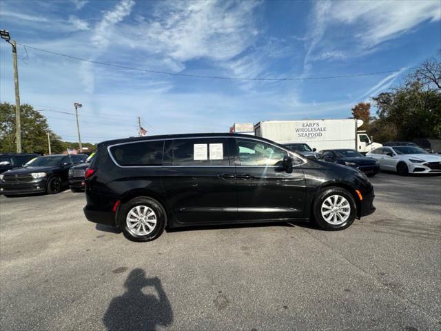 used 2017 Chrysler Pacifica car, priced at $14,450