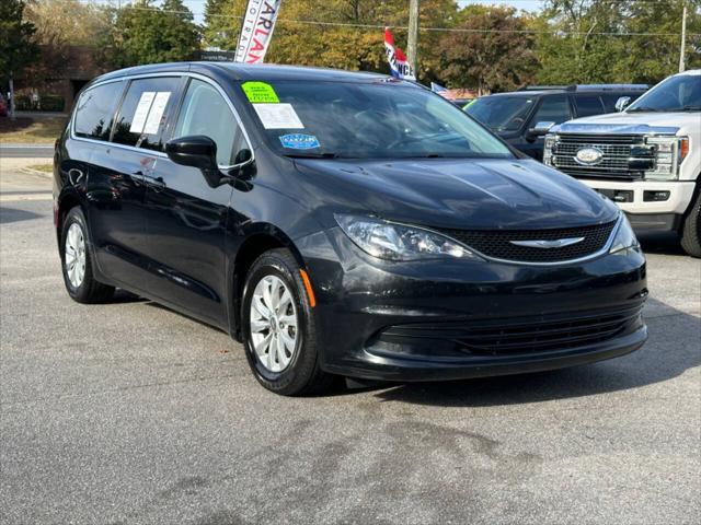 used 2017 Chrysler Pacifica car, priced at $14,450