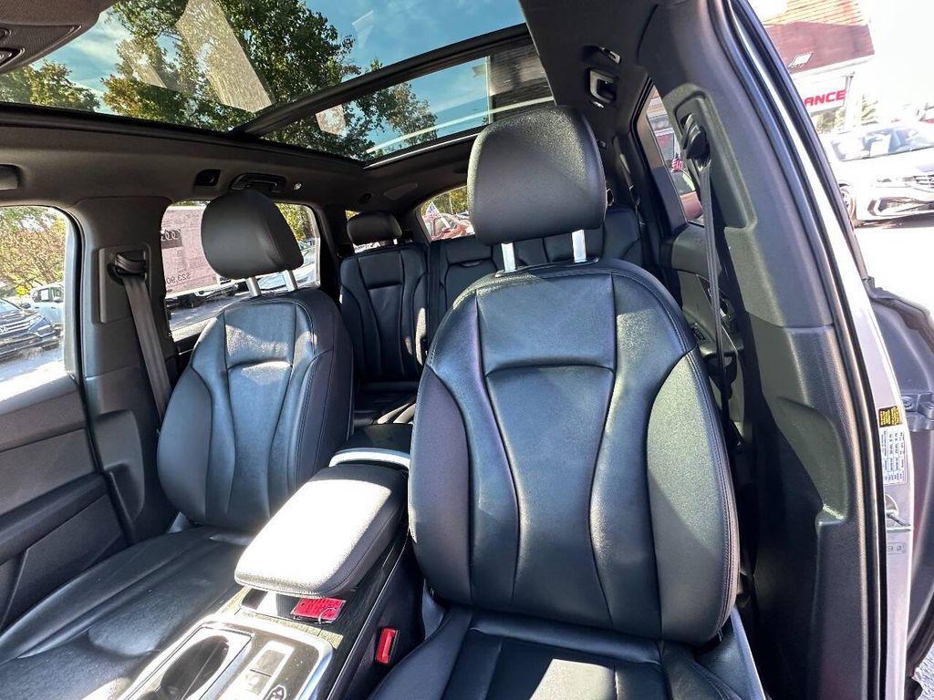 used 2021 Audi Q7 car, priced at $23,900