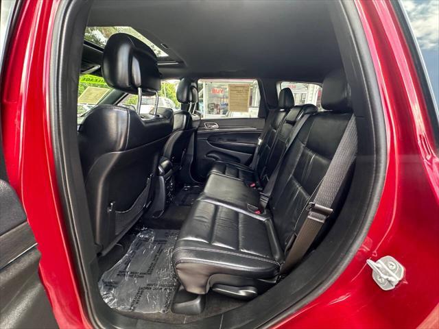used 2015 Jeep Grand Cherokee car, priced at $12,900