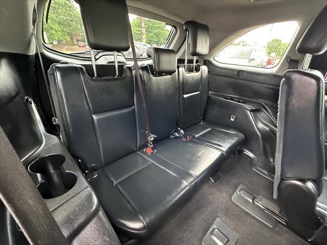 used 2015 Toyota Highlander car, priced at $18,900