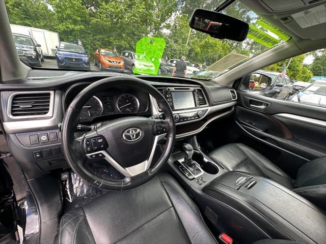 used 2015 Toyota Highlander car, priced at $18,900
