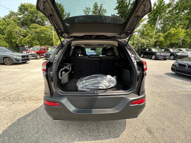 used 2016 Jeep Cherokee car, priced at $10,900