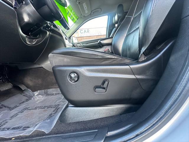 used 2011 Jeep Grand Cherokee car, priced at $8,250