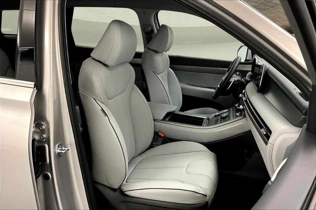 new 2025 Hyundai Palisade car, priced at $44,270