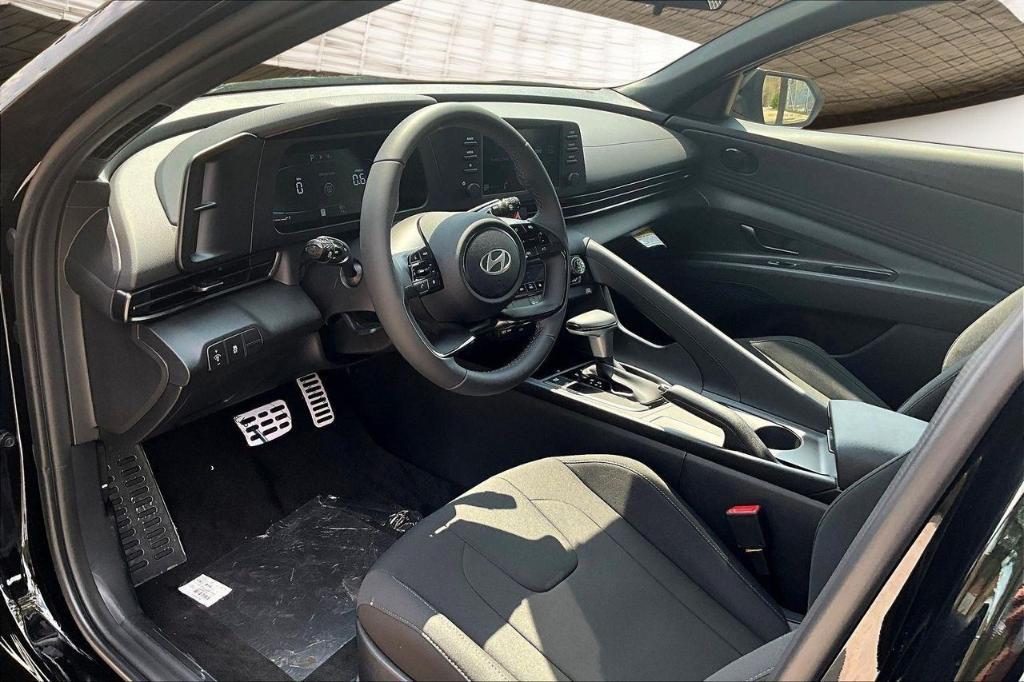 new 2025 Hyundai Elantra car, priced at $22,595
