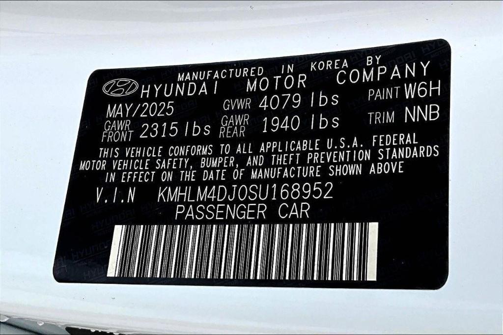 new 2025 Hyundai ELANTRA HEV car, priced at $25,735