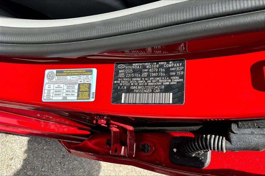 new 2025 Hyundai ELANTRA HEV car, priced at $26,735