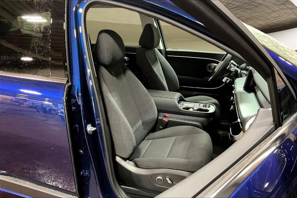 new 2026 Hyundai IONIQ 9 car, priced at $65,503