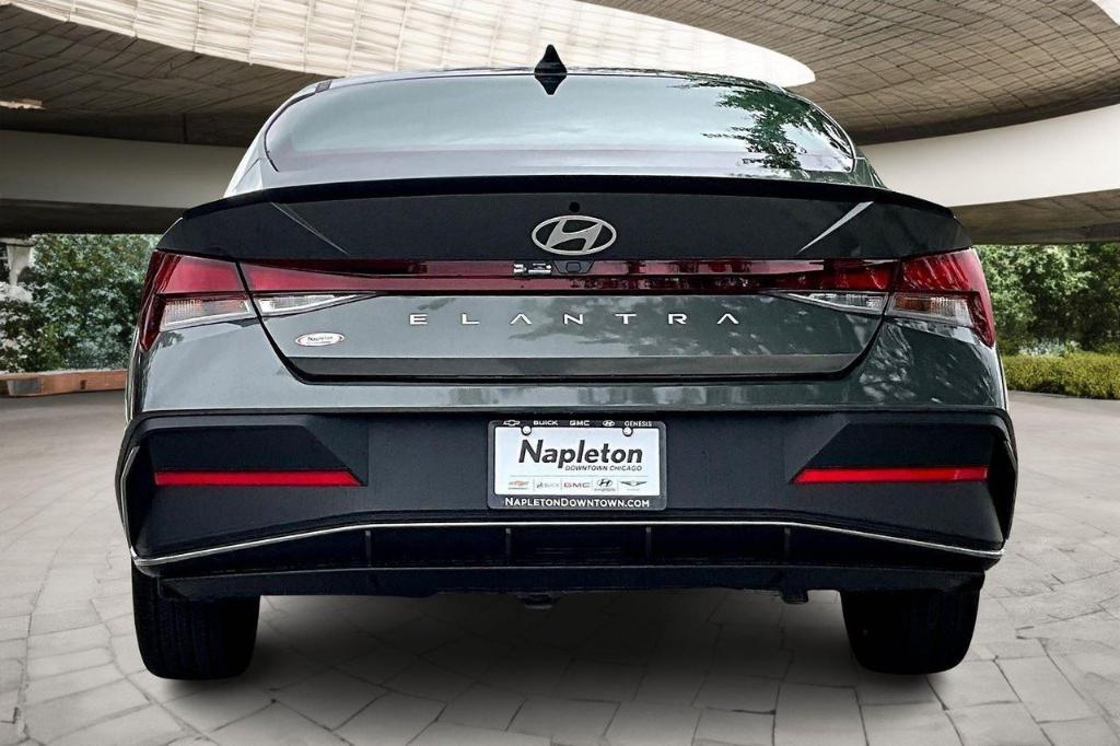 new 2025 Hyundai Elantra car, priced at $22,644