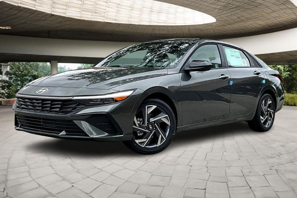 new 2025 Hyundai Elantra car, priced at $22,644
