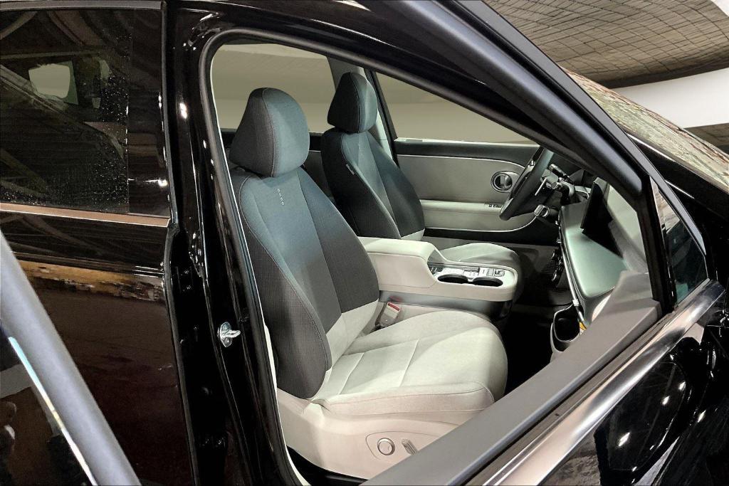 new 2026 Hyundai IONIQ 9 car, priced at $65,311