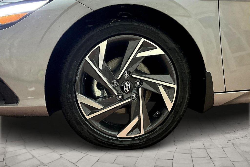 new 2025 Hyundai Elantra car, priced at $25,767