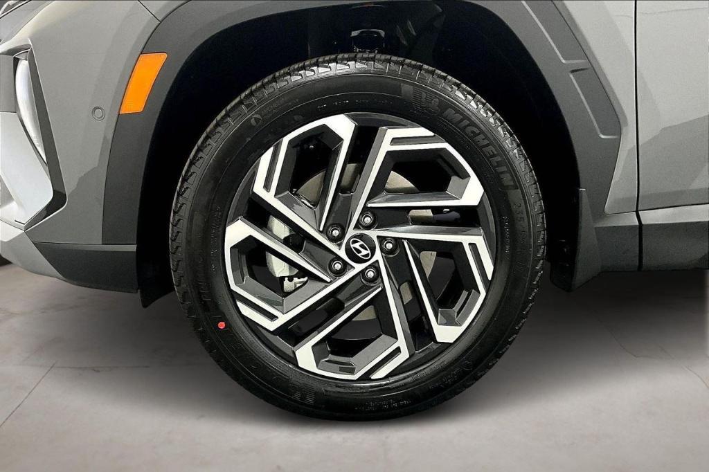 new 2025 Hyundai Tucson car, priced at $42,200