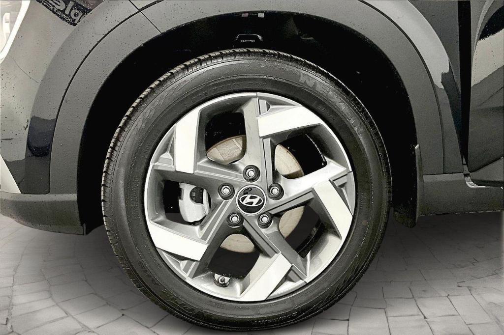 new 2025 Hyundai Venue car, priced at $22,715