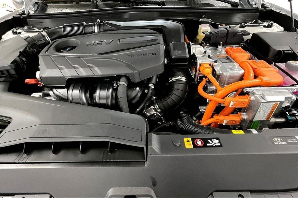 new 2025 Hyundai Sonata Hybrid car, priced at $39,995