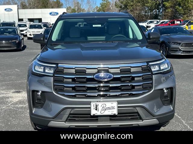 new 2025 Ford Explorer car