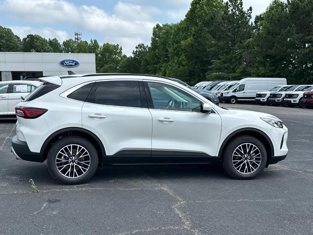 new 2025 Ford Escape car, priced at $37,585